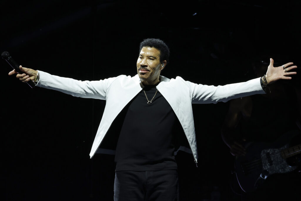 Black Music Legends Near 80 and Over Who Are Still Thriving!