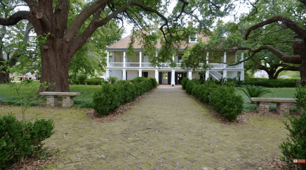 How 8 Plantation Tours Handle the Truth of Slavery